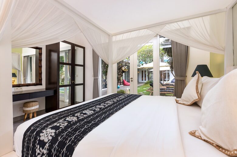 Architect-Designed Seminyak Oasis with Private Pool - Seminyak, Indonesia