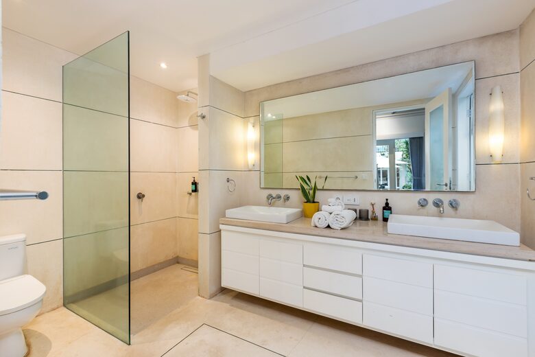 Architect-Designed Seminyak Oasis with Private Pool - Seminyak, Indonesia