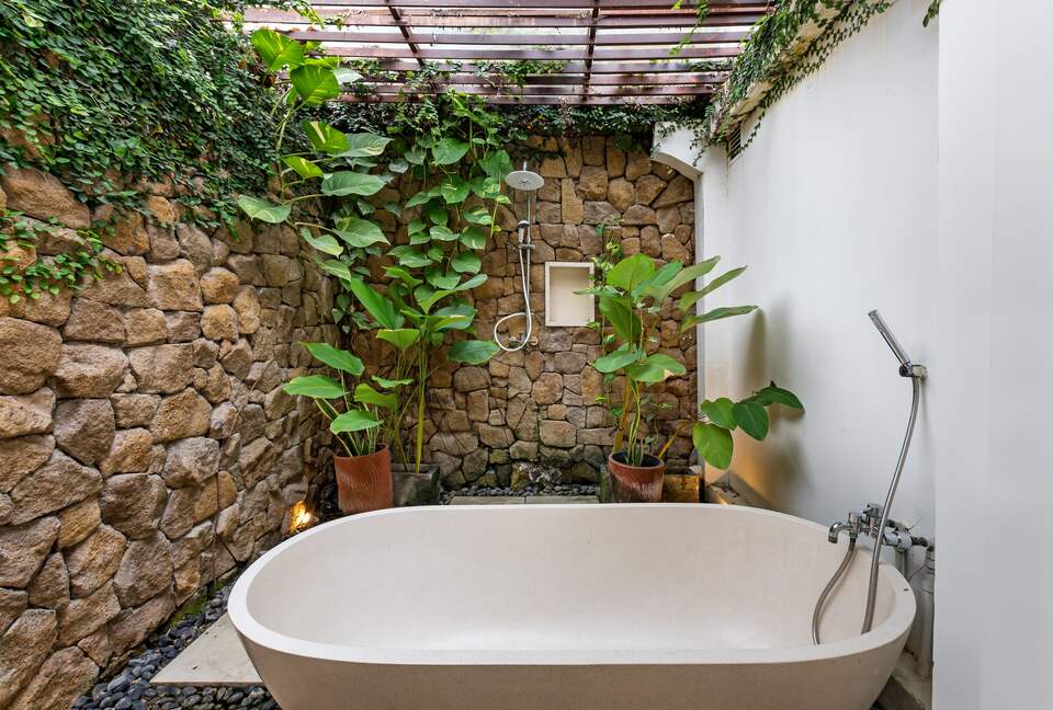 Architect-Designed Seminyak Oasis with Private Pool - Seminyak, Indonesia