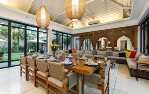 Architect-Designed Seminyak Oasis with Private Pool - Seminyak, Indonesia