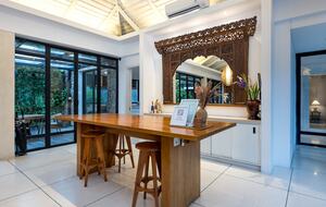 Architect-Designed Seminyak Oasis with Private Pool - Seminyak, Indonesia