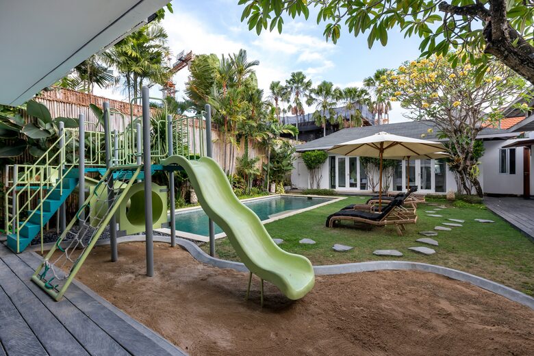 Architect-Designed Seminyak Oasis with Private Pool - Seminyak, Indonesia