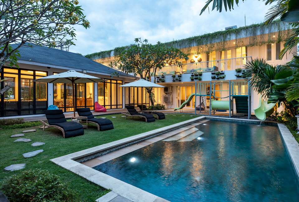 Architect-Designed Seminyak Oasis with Private Pool - Seminyak, Indonesia