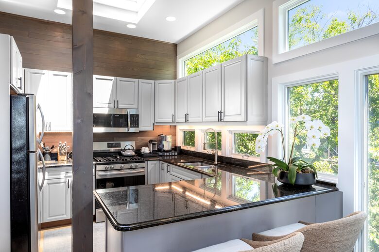 Luxury Fire Island Home with Rooftop Bar, Pool & Panoramic Views - Fire Island Pines, New York