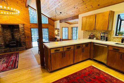 Modern Mountain Haven Near Bear Valley - Arnold, California