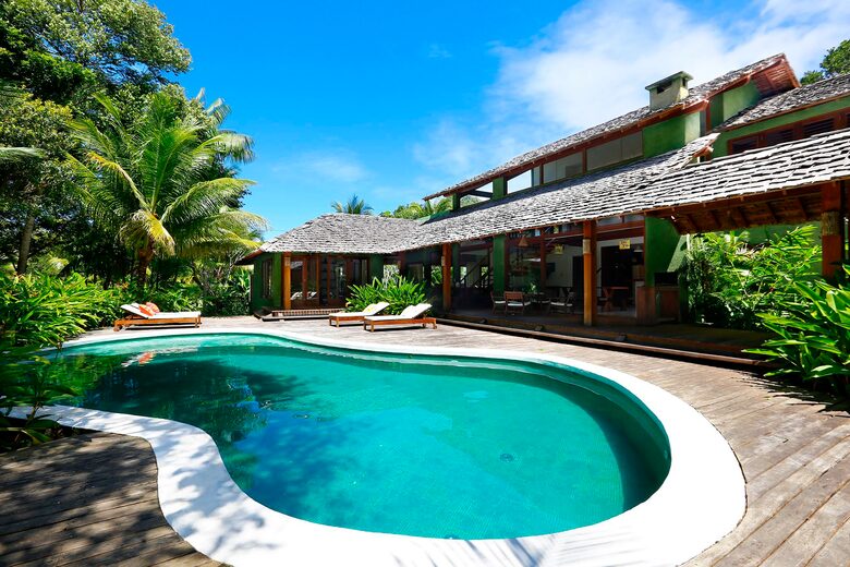 Casa Verde: An Artistic Retreat in the Forests of Trancoso - Trancoso, Brazil