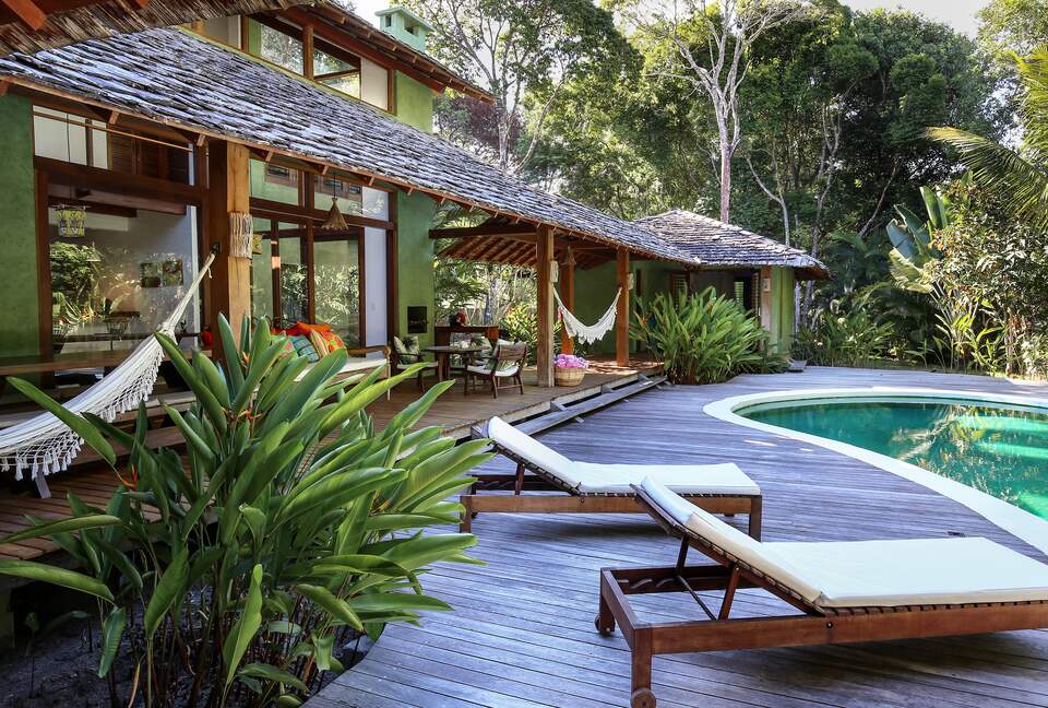 Casa Verde: An Artistic Retreat in the Forests of Trancoso - Trancoso, Brazil