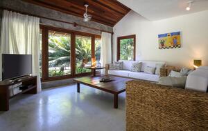 Casa Verde: An Artistic Retreat in the Forests of Trancoso - Trancoso, Brazil