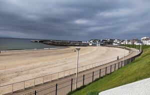 Inviting Seafront Escape on the Causeway Coast - Portrush, United Kingdom