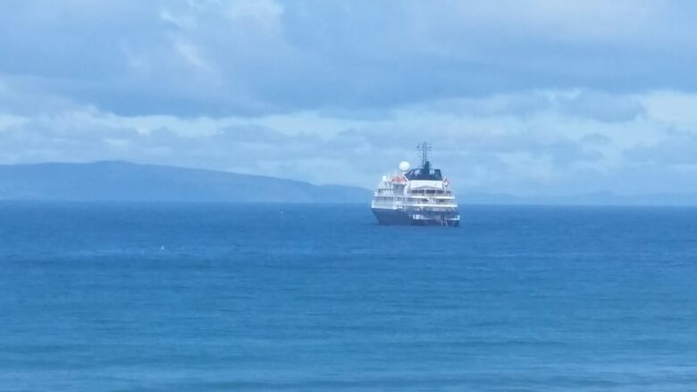 Inviting Seafront Escape on the Causeway Coast - Portrush, United Kingdom