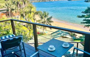 Charming Coastal Hideaway Near Royal National Park - Bundeena, Australia