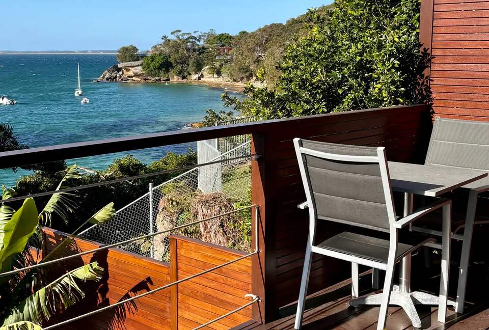 Charming Coastal Hideaway Near Royal National Park - Bundeena, Australia