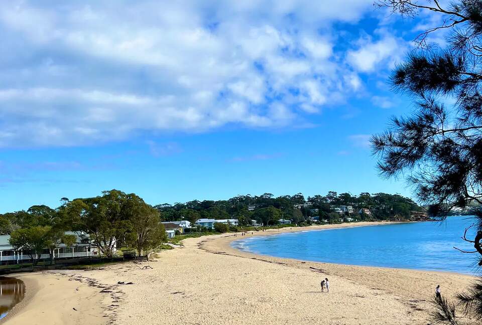 Charming Coastal Hideaway Near Royal National Park - Bundeena, Australia