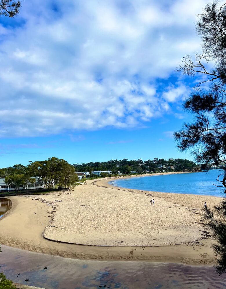 Charming Coastal Hideaway Near Royal National Park - Bundeena, Australia