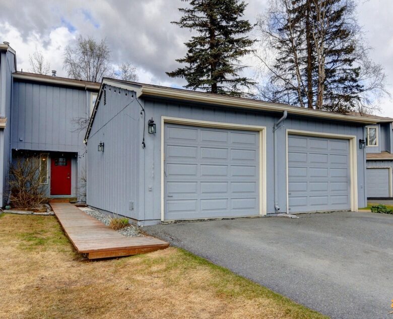 Bright & Comfortable Anchorage Escape - Anchorage, Alaska