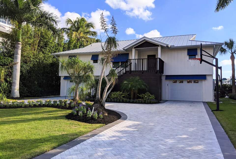 Vanderbilt Lagoon Elegance | Sunsets and Sophistication - Naples, Florida