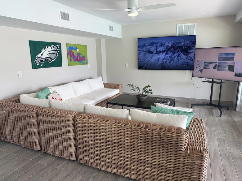 Vanderbilt Lagoon Elegance | Sunsets and Sophistication - Naples, Florida