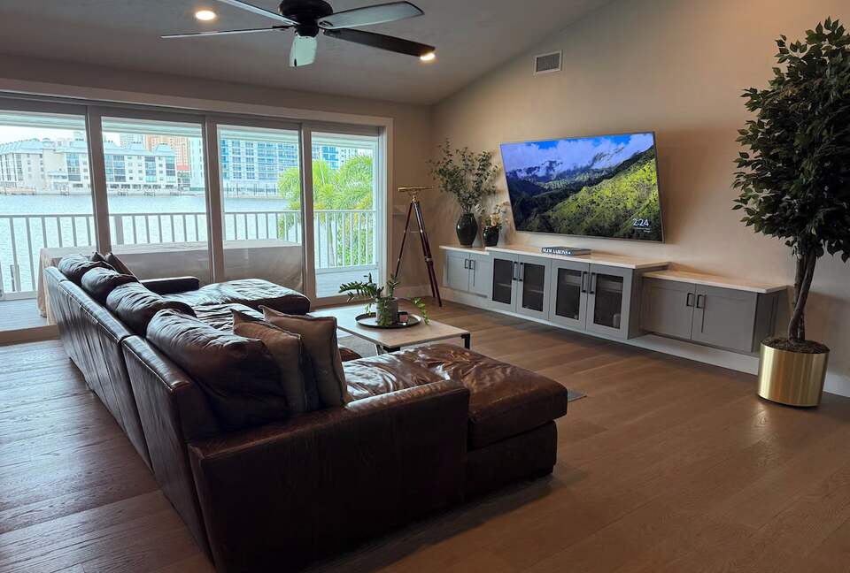 Vanderbilt Lagoon Elegance | Sunsets and Sophistication - Naples, Florida