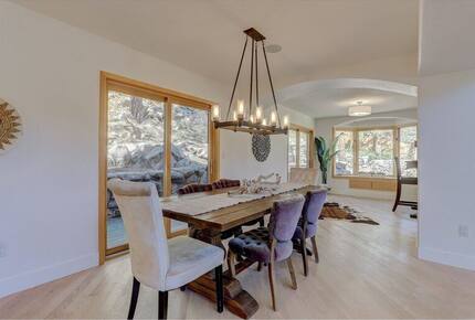 Elegant Foothills Escape Minutes from Pearl Street - Boulder, Colorado