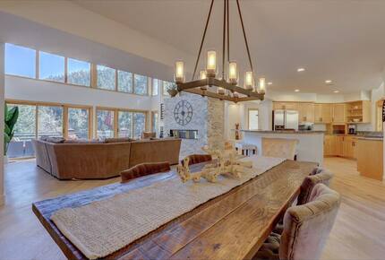 Elegant Foothills Escape Minutes from Pearl Street - Boulder, Colorado