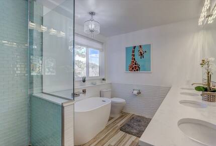 Elegant Foothills Escape Minutes from Pearl Street - Boulder, Colorado