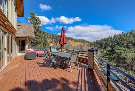 Elegant Foothills Escape Minutes from Pearl Street - Boulder, Colorado