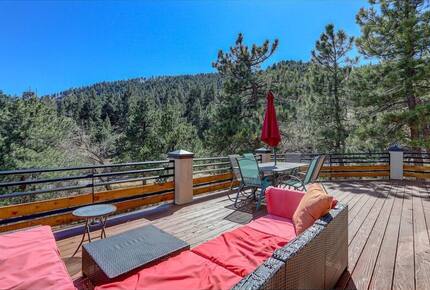 Elegant Foothills Escape Minutes from Pearl Street - Boulder, Colorado