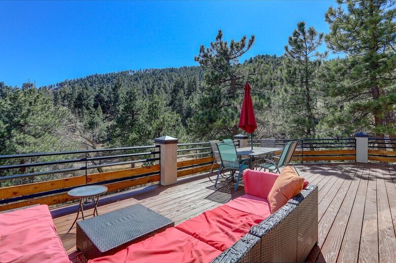 Elegant Foothills Escape Minutes from Pearl Street - Boulder, Colorado