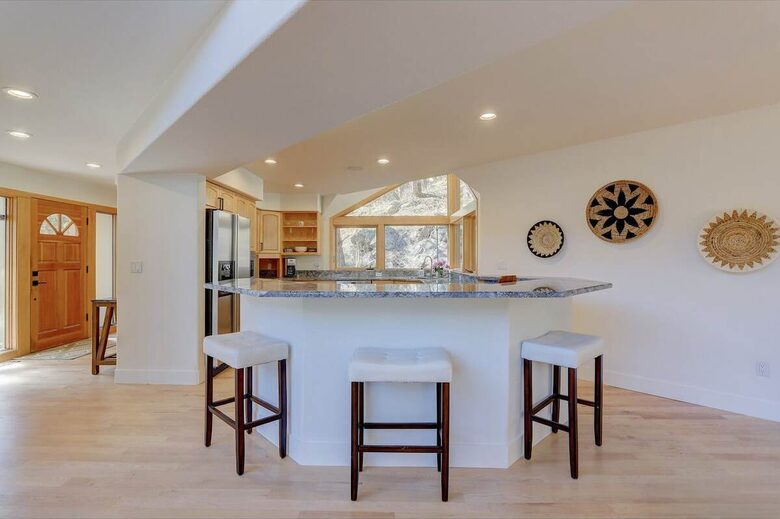 Elegant Foothills Escape Minutes from Pearl Street - Boulder, Colorado