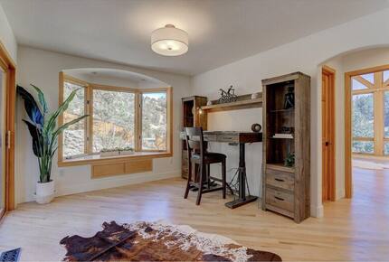 Elegant Foothills Escape Minutes from Pearl Street - Boulder, Colorado