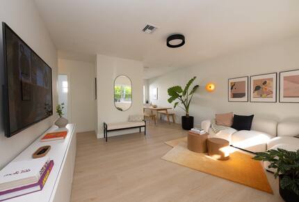 Stylish 2BR Miami Retreat with Botanical Interiors & Backyard Oasis - Miami, Florida