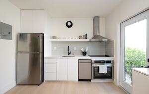 Stylish 2BR Miami Retreat with Botanical Interiors & Backyard Oasis - Miami, Florida