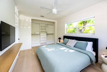 Stylish 2BR Miami Retreat with Botanical Interiors & Backyard Oasis - Miami, Florida