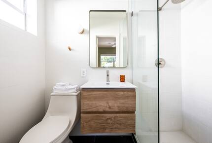 Stylish 2BR Miami Retreat with Botanical Interiors & Backyard Oasis - Miami, Florida