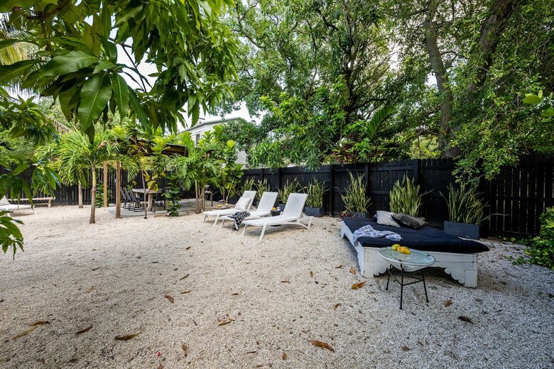 Stylish 2BR Miami Retreat with Botanical Interiors & Backyard Oasis - Miami, Florida