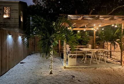 Stylish 2BR Miami Retreat with Botanical Interiors & Backyard Oasis - Miami, Florida