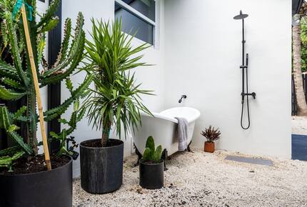 Stylish 2BR Miami Retreat with Botanical Interiors & Backyard Oasis - Miami, Florida