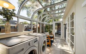 Sunny Solarium Retreat in the Heart of Reno - Reno, Nevada