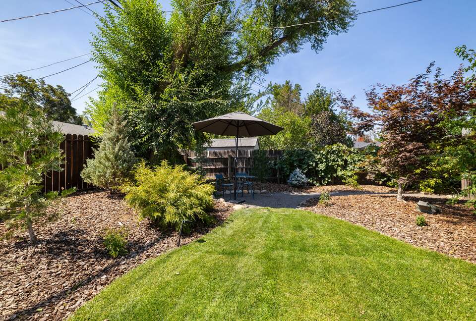 Sunny Solarium Retreat in the Heart of Reno - Reno, Nevada