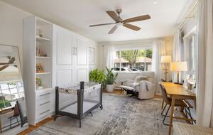 Sunny Solarium Retreat in the Heart of Reno - Reno, Nevada