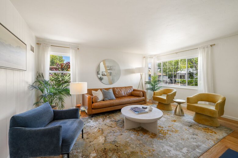 Sunny Solarium Retreat in the Heart of Reno - Reno, Nevada