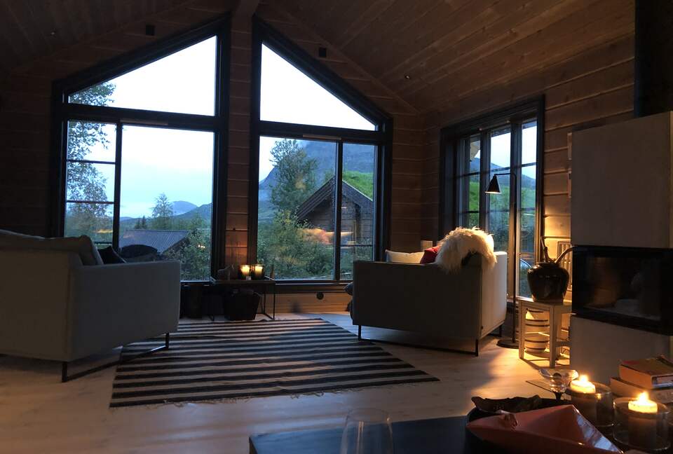 Scandinavian Elegance with Mountain & Lake Vistas - Hemsedal Municipality, Norway