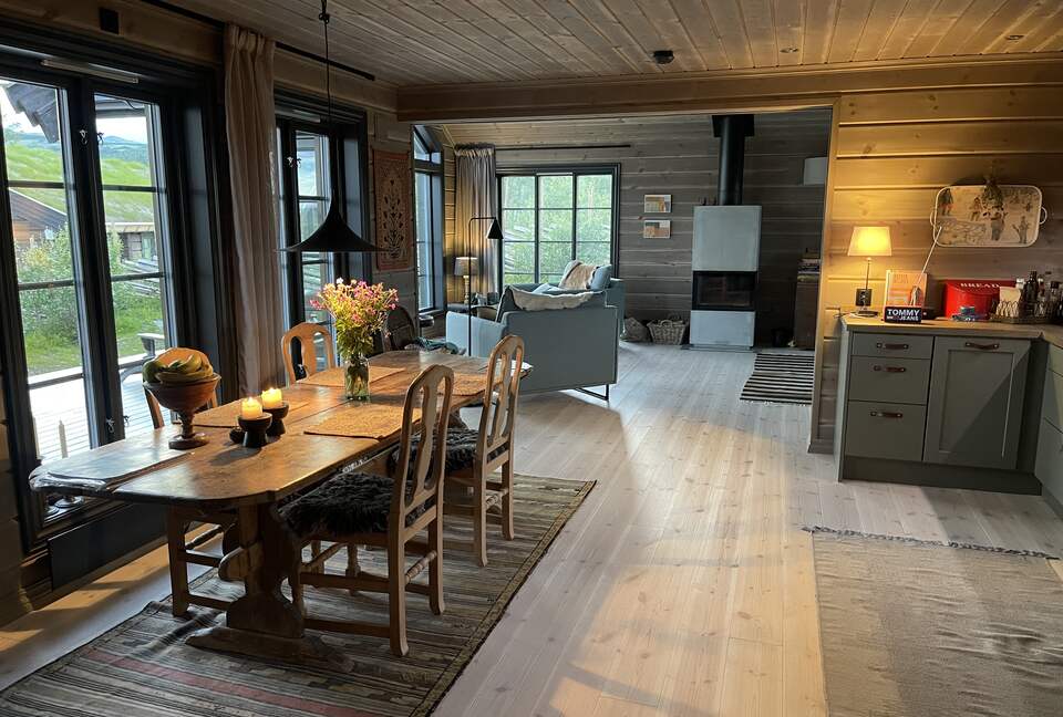 Scandinavian Elegance with Mountain & Lake Vistas - Hemsedal Municipality, Norway