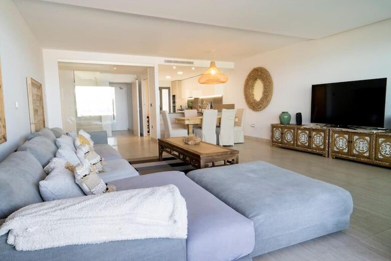 Seaside Sophistication in a Private Luxury Community - Alicante, Spain