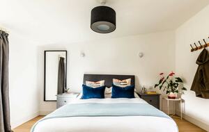 A Contemporary Haven in the Rolling Hills of Somerset - Bath, United Kingdom