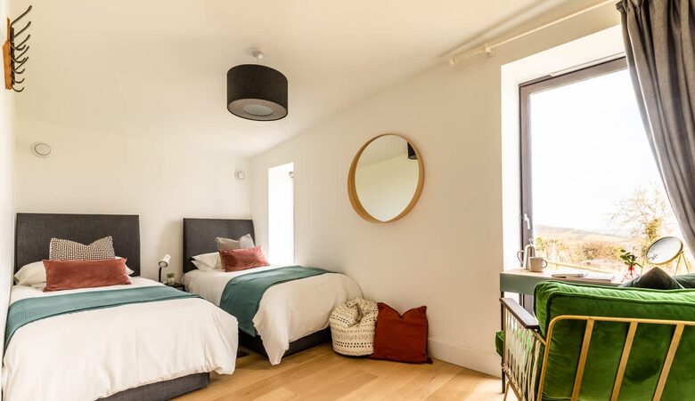 A Contemporary Haven in the Rolling Hills of Somerset - Bath, United Kingdom