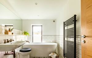 A Contemporary Haven in the Rolling Hills of Somerset - Bath, United Kingdom