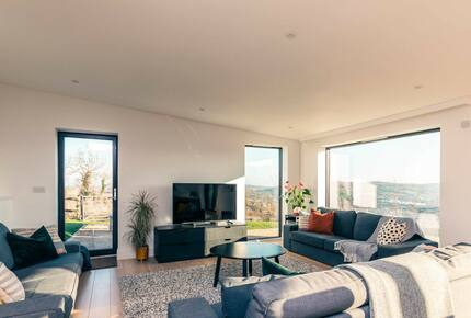 A Contemporary Haven in the Rolling Hills of Somerset - Bath, United Kingdom