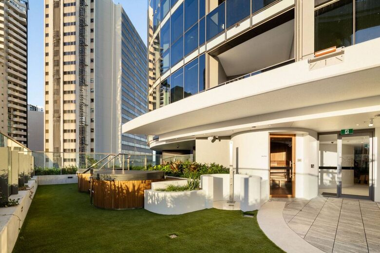 Luxury High-Rise Escape at Queen’s Wharf | Level 60 Living - Brisbane, Australia