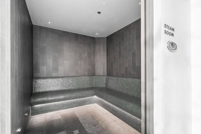 Luxury High-Rise Escape at Queen’s Wharf | Level 60 Living - Brisbane, Australia